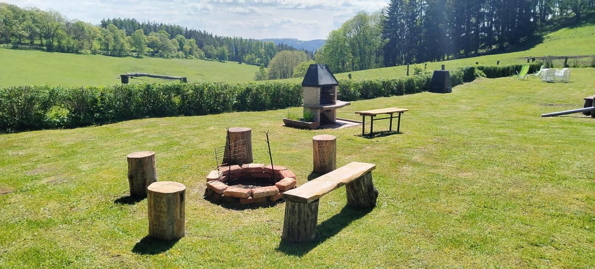 Apartmany U Becova Nad Teplou Bečov nad Teplou Exteriör bild